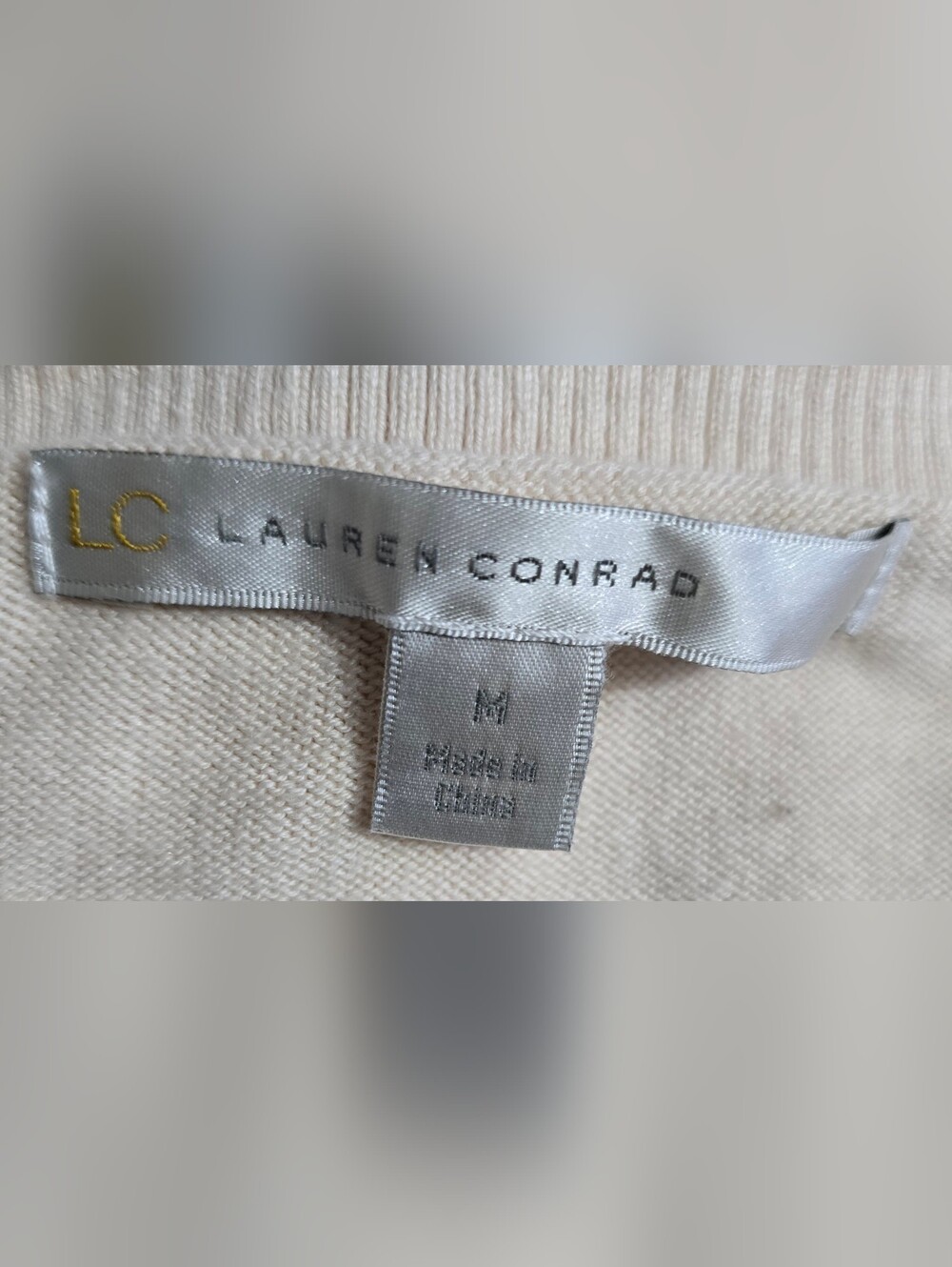 Lauren ConradSequined Ice Cream Cone Cropped Sweater Size Medium Pre-owned - Picture 4 of 5